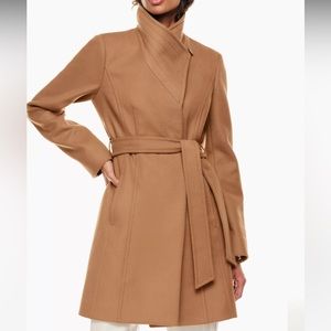 Aritzia Babaton Connor Coat